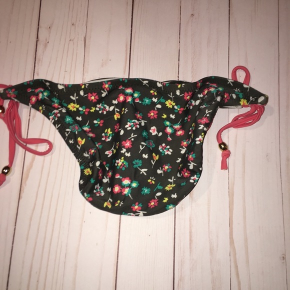 Xhilaration Reversible Swim Bottom with Tie Sides - Picture 4 of 5